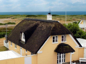 Five-Bedroom Holiday home in Blåvand 5